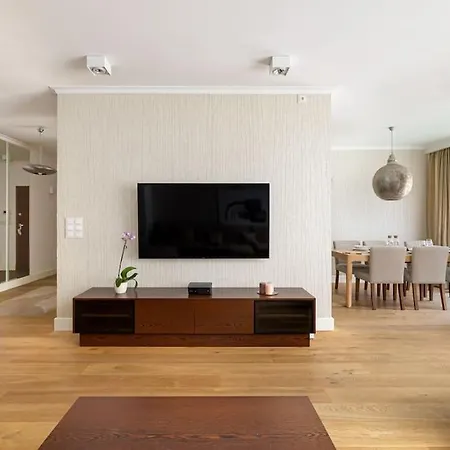 Apartment 3-bedroom Luxurious