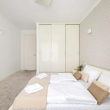 Apartment 3-bedroom Luxurious *